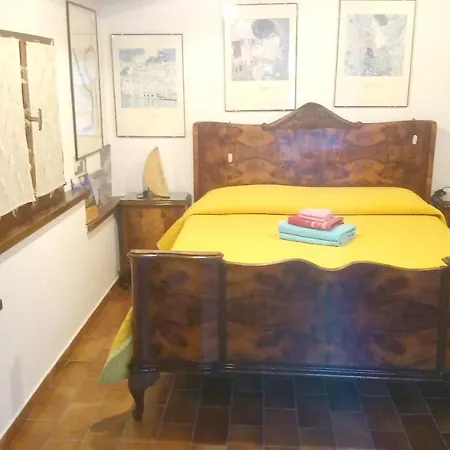 Holiday Via Consolazione * Castel Colonna